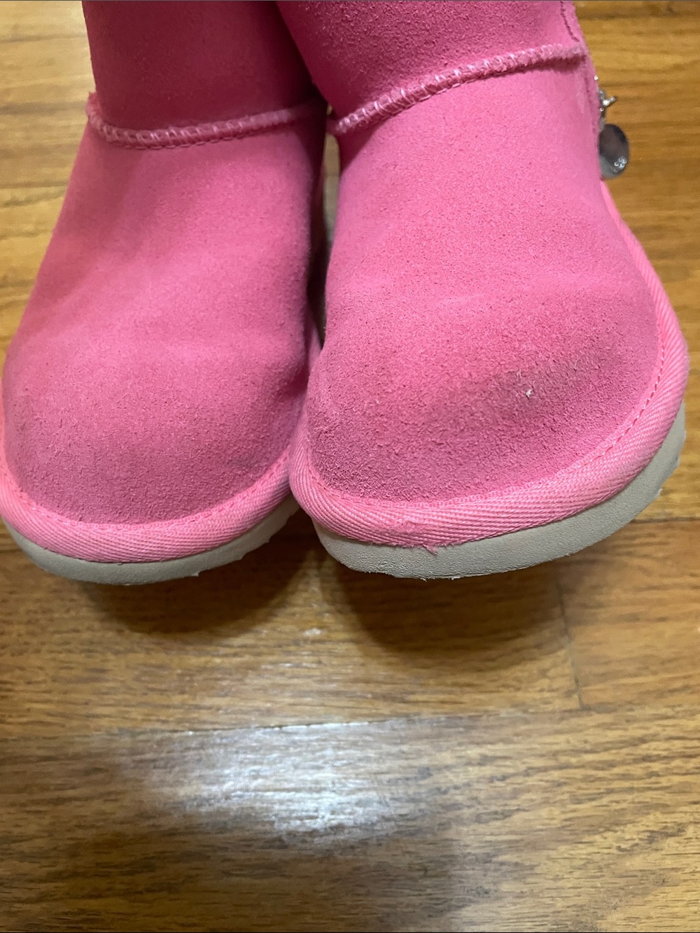UGG Kids Pink Shearling-Lined Classic Short Boots - Picture 5 of 7